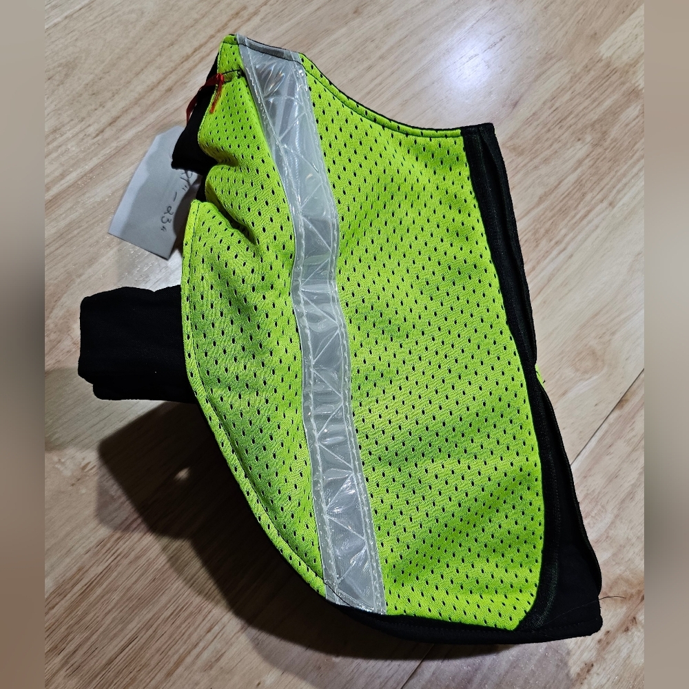 Reflective Neon Yellow and Black Pet Vest Fits Small To Medium Breed Dogs NWOT - Picture 3 of 8